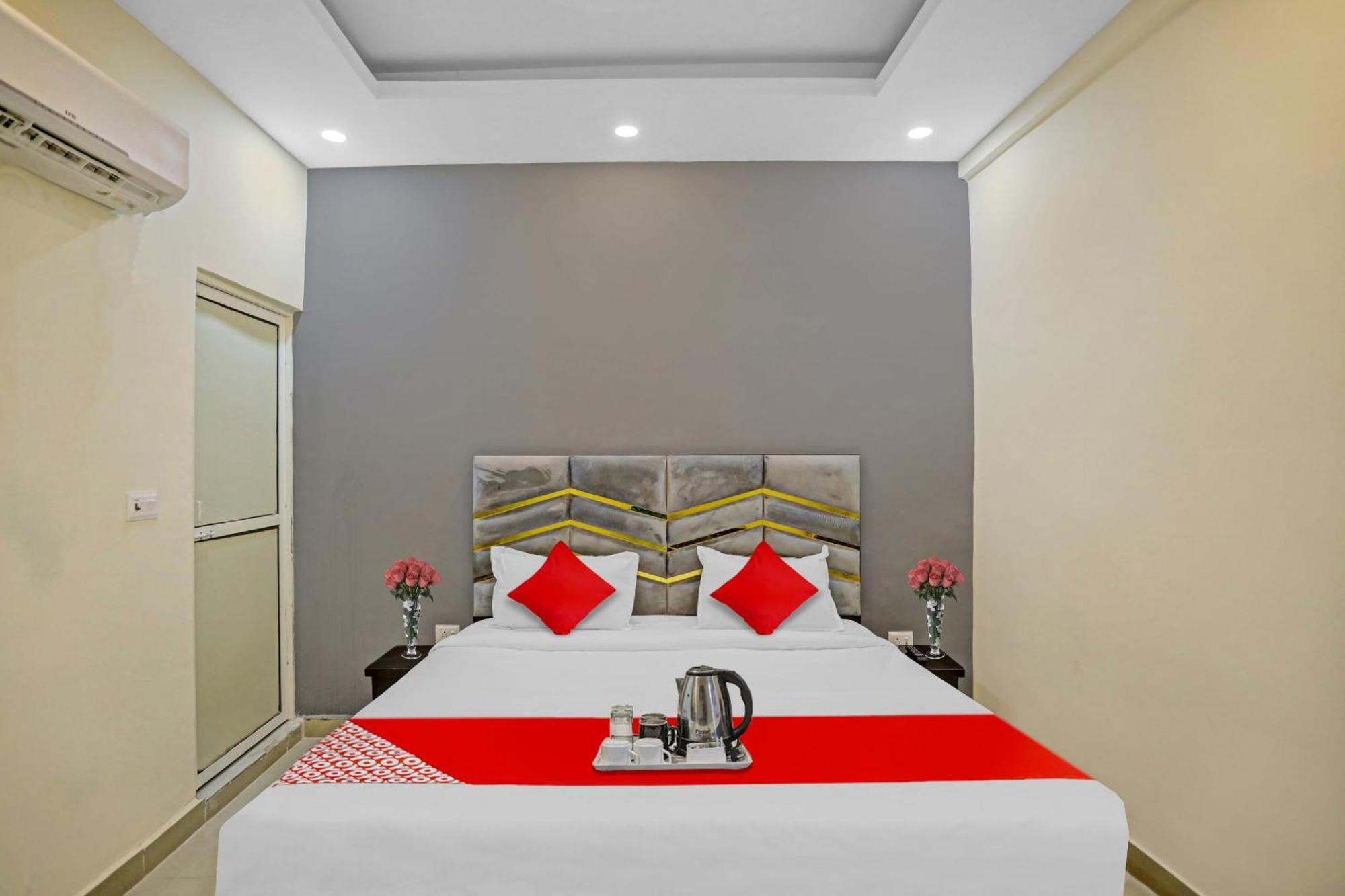 Flagship Grand Imperial Near Worlds Of Wonder Hotell Kālkāji Devi Exteriör bild
